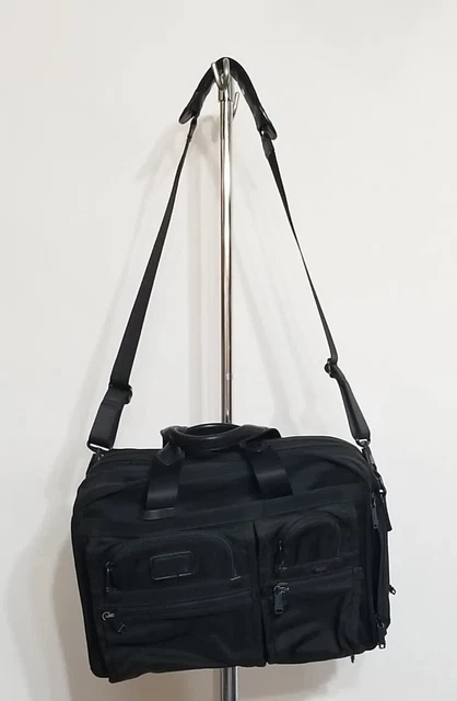 Tumi Alpha 2 T Pass 26145DH Expandable Brief Case Laptop Bag Black Handles Strap