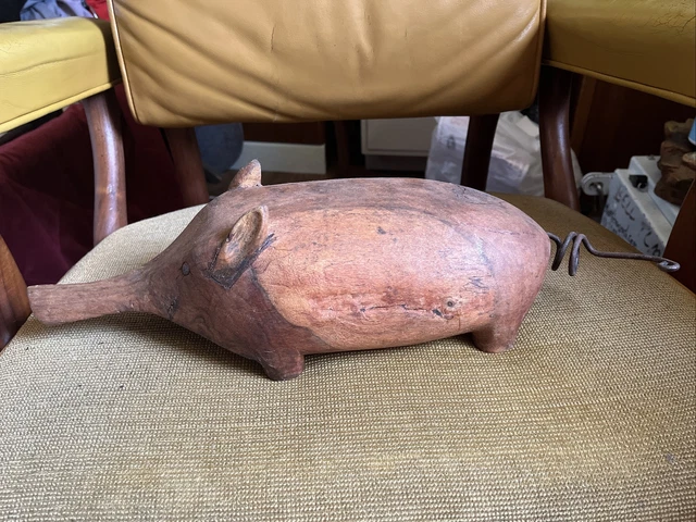 Antique 1900 Primitive Wooden Pine Box pig decorate  Toy Folk Art 18x6