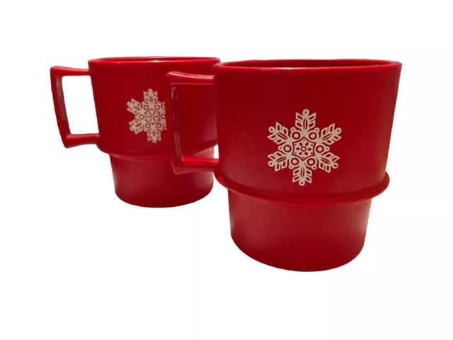 Tupperware  Holiday Winter Cup Mugs Red Snowflake Design Coffee Tea Set of 2