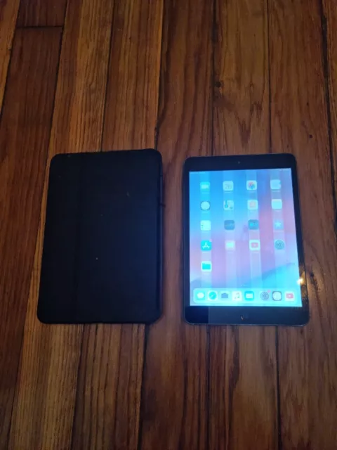 Apple iPad mini 1ère Génération 7,9" 16 Go Wi-Fi Tablette - Noir