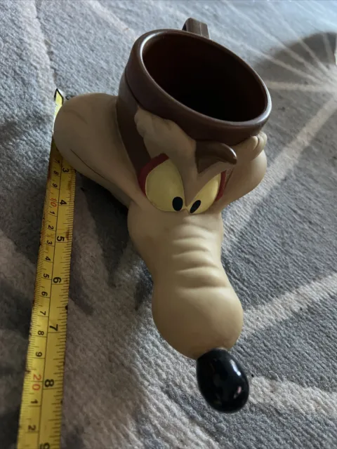 Vintage Wile E Coyote mug Cup 1992 Warner Looney Tunes face Roadrunner 3D Toby