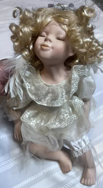 Vintage Unbranded 15” Kissing Sitting Angel Porcelain Cloth W/ Flaws