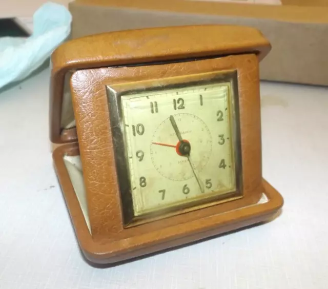 Vintage 1950s New Haven Clock Co Travel Alarm Clock Runs Great Beautiful