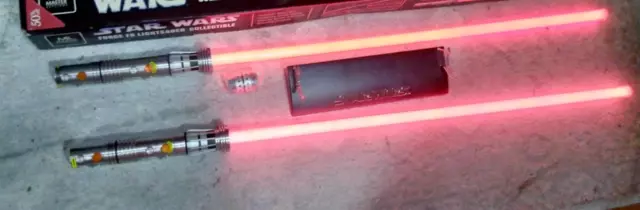 Star Wars Darth Maul  Double-Bladed Lightsaber Force FX Master Replicas 2006