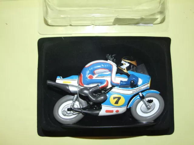 Figurine Moto Joe Bar Team N°35 Barry Sheene Sur Sa Suzuki 500 Rg Hachette 1:18