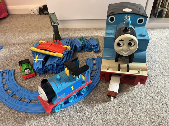 THOMAS THE TANK Engine Bundle With Track And Trains £26.00 - PicClick UK