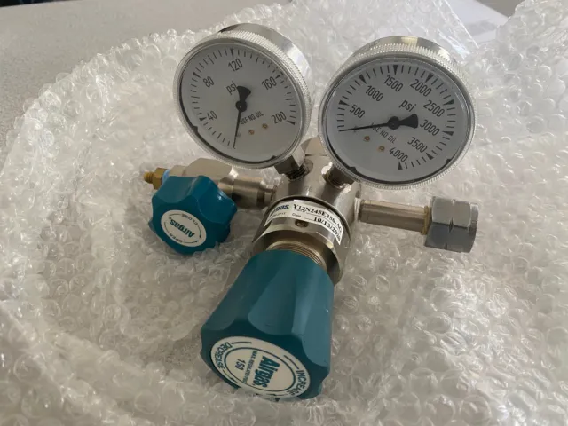 Airgas Y12N245E350-AG High Purity Two Stage Pressure Regulator  #15166