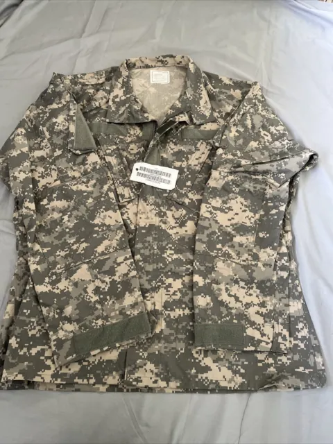 US Army  Field Jacket / Shirt     Large Long.      New.       186