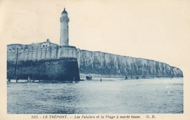 CPA 76 LE TREPORT Les Falaises et la Plage à Marée Basse