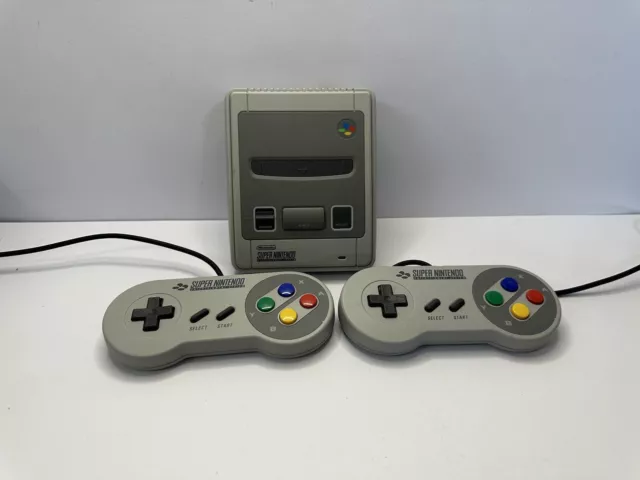 Super Nintendo Entertainment System SNES Classic Mini Console