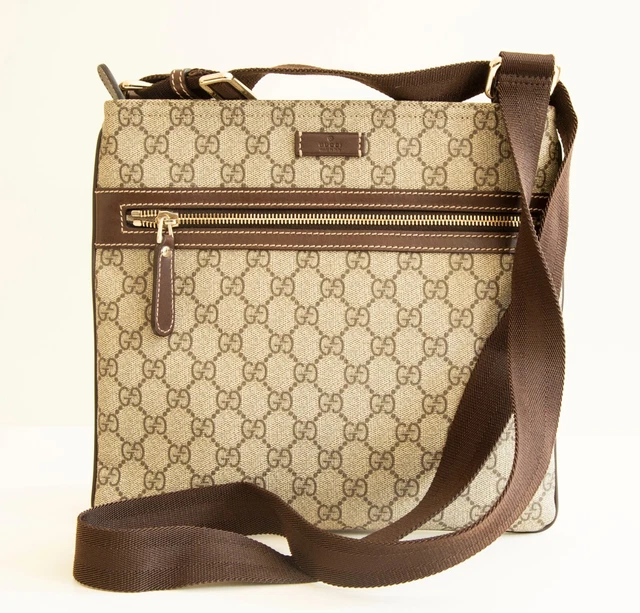 GUCCI GG SUPREME Messenger Bag in Brown and Beige Coated Canvas EUR 600