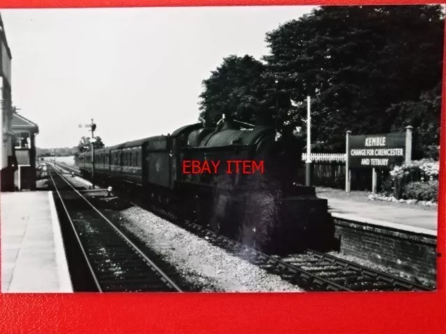 Photo  Gwr Hall Loco 6947 Helmingham Hall At Kemble Railway Station 1963