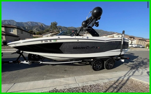 2022 MasterCraft XSTAR S Performance Wake & Ski Boat 33' Length 6.2L Engine