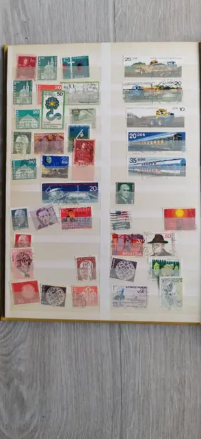 Briefmarken Briefmarkensammlung Briefmarkenalbum mit schönen Motiven