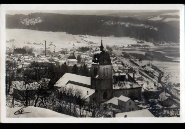 MORTEAU (25) VILLAS , CHALETS & EGLISE en Hiver 1939