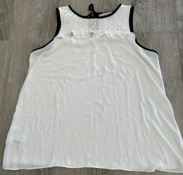 Ann Taylor Loft Women’s Ivory Silky Sleeveless Ruffle Blouse Top Size Large NICE