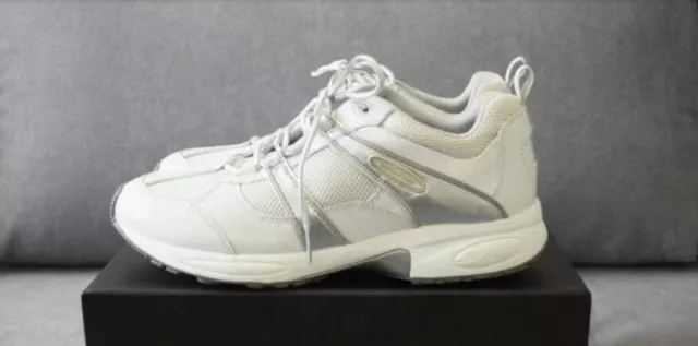ROCKPORT DMX MAX Women s Walking Shoes size 8 LEATHER WHITE SILVER