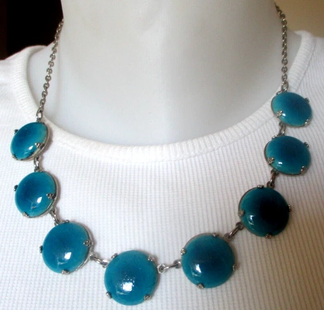 Collier Vintage Perles De Bois Avec Plaque Nacre Couleur Or - Bijou Ancien, Très Bon état