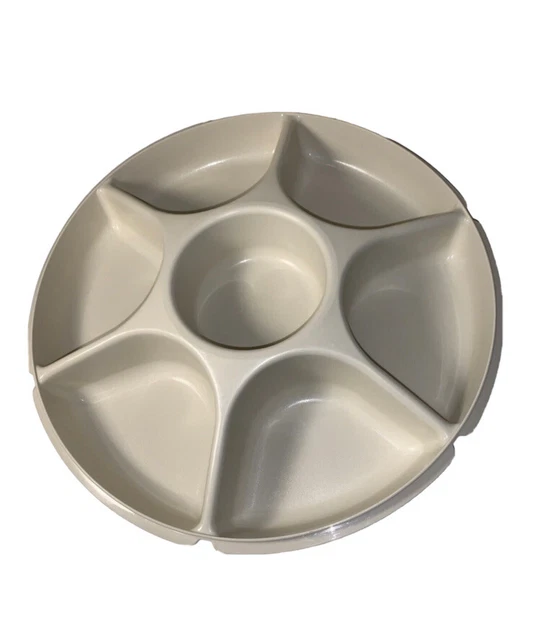VINTAGE TUPPERWARE DIVIDED Vegetable Fruit Chip and Dip Serving Tray