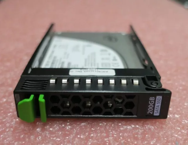 Fujitsu SSD SATA 6G 200 Go 2,5 pouces prise à chaud S26361-F5303-L200 S26361-F5303-E200