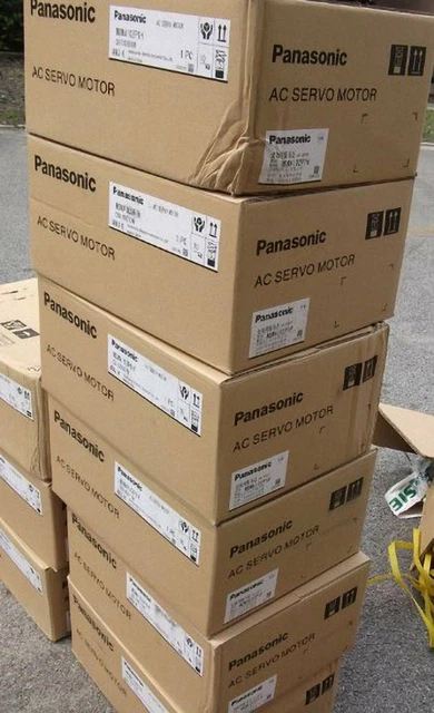 Un Neuf Panasonic Servo Moteur MBMK082BLE