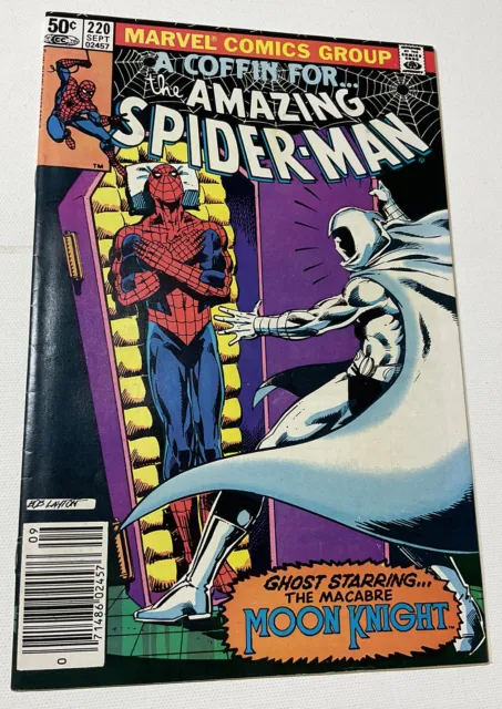 The AMAZING SPIDER-MAN 220 SEPT 1981 MCU Marvel Comic Book MOON KNIGHT