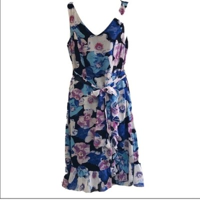 NWT ModCloth Liza Luxe Floral ruffle Sz Small