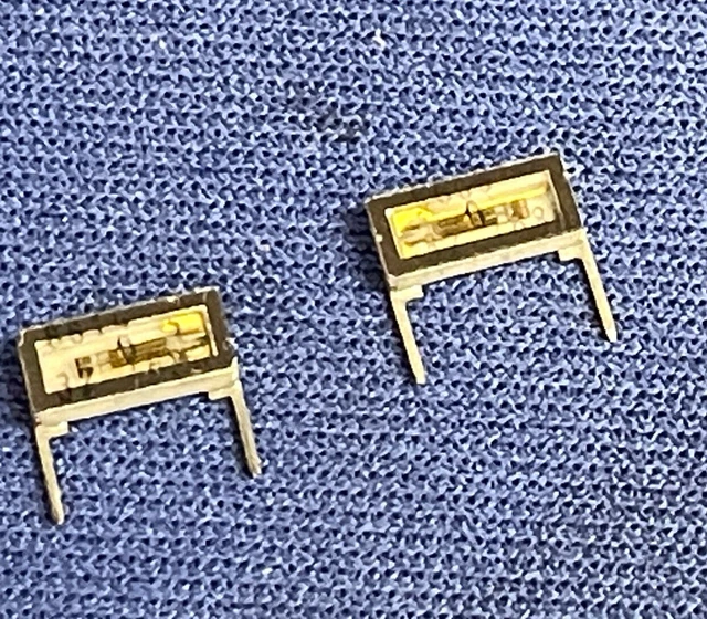 Qty-1 Cy32.768K Ceramic Chip Crystal 32.768 32.768Khz New Last Ones