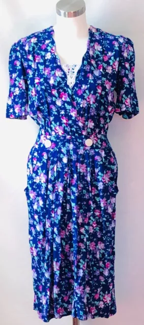 Karin Stevens Vintage Size 8 Rayon Floral Dress Lace Inset Short Sleeves Pockets