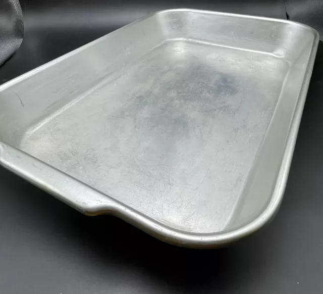 https://www.picclickimg.com/Sb0AAOSw9xBlKy6Y/Vtg-Wear-Ever-2675-Aluminum-Roasting-Baking-Pan.webp