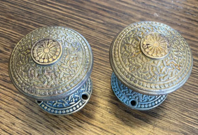 Antique Yale & Towne Rice Pattern Bronze Door Knobs And Rosettes D-1120 C. 1884