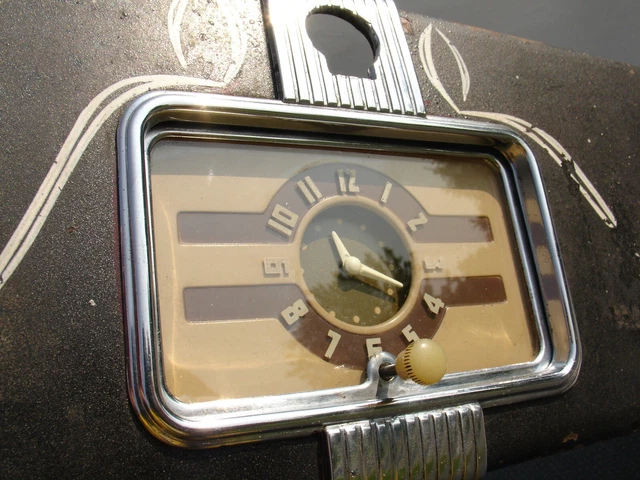 1940 Chevrolet Clock & Glove Box Working GM Chevy 40 ALL ORIGINAL New Haven 1940 Chevrolet Clock & Glove Box Working GM Chevy 40 ALL ORIGINAL New Haven