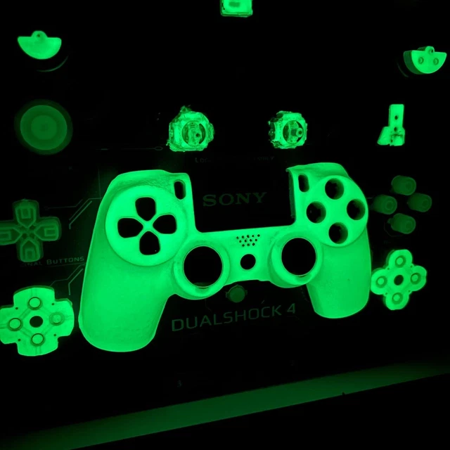 SONY PLAYSTATION DUALSHOCK 4 Controller Teardown in shadow box display