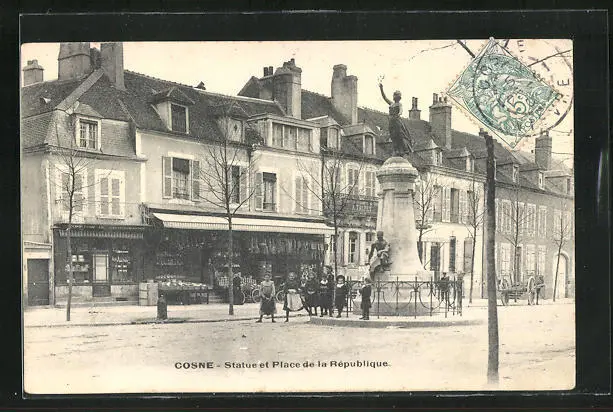 1905 CPA Cosne, Statue and Place de la République