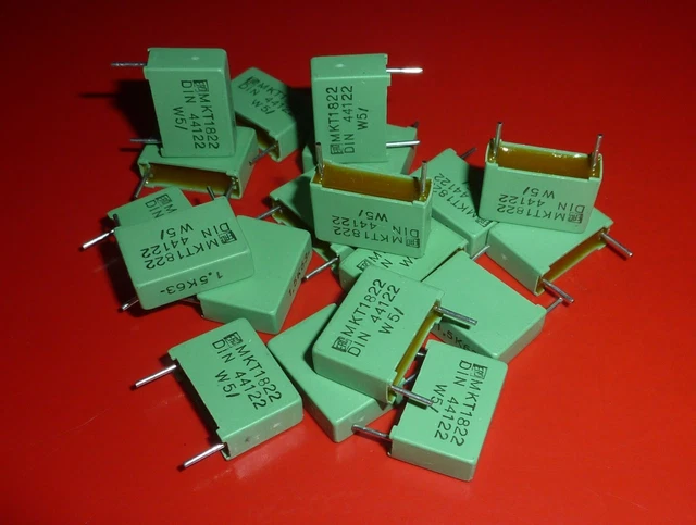20 STÜCK ERO Kondensatoren MKT 1822 1,5 K / 63 V 1,5µF grün stehend EUR