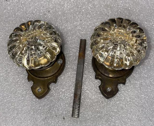 Glass Doorknob Vintage - Awesome Set (RARE 2"  18 Point)  Daysi Design.  (M1089)