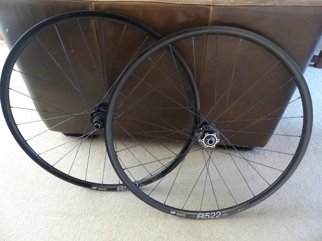 dt swiss 700c disc wheelset