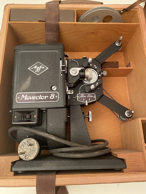 RARITÄT VINTAGE AGFA Movector ISO 16 Film Projektor 16 mm + Tragekoffer EUR 220,90 - DE