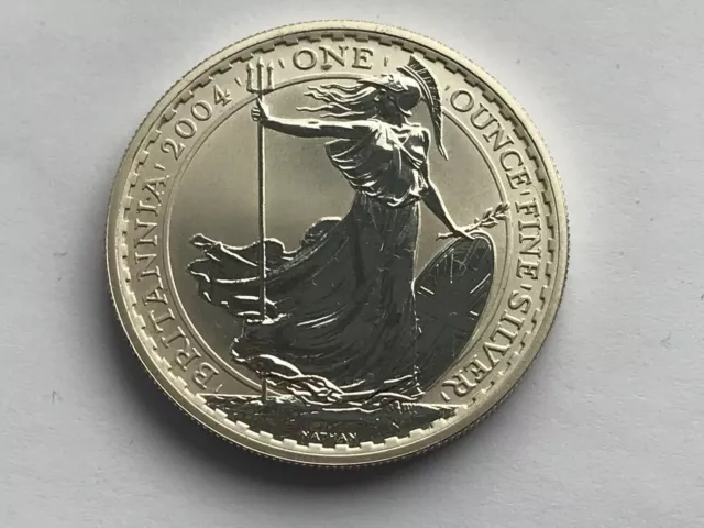 2004 Silver Britannia 1Oz 1 Ounce Fine Silver 2 Pounds Coin