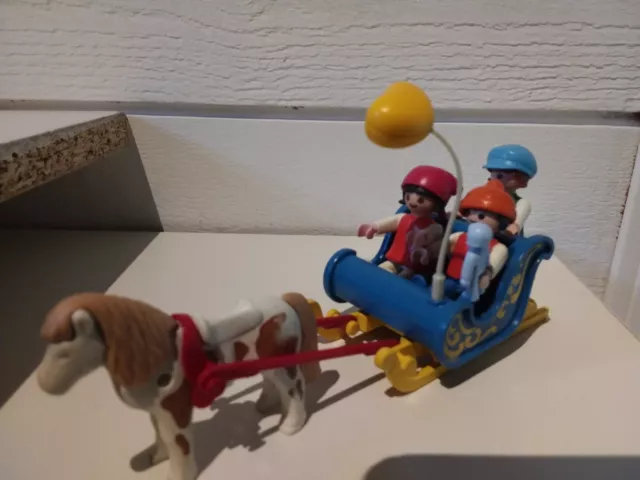 Playmobil Traîneau De Noel/ Enfants Neige