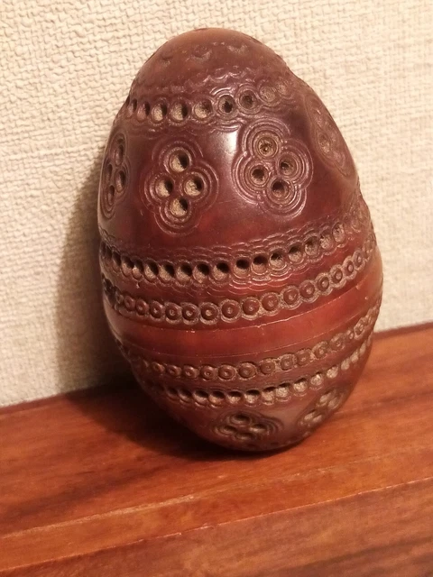 Belle Boîte Vintage Pour Chapelet En Noix De Corozo Sculptée – Ancien œuf Religieux, Parfait Pour Collectionneurs