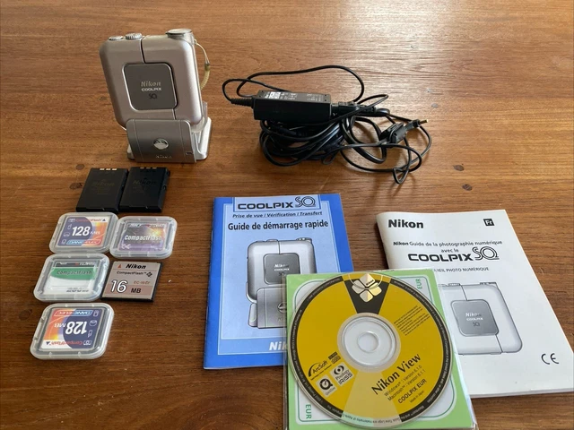 Appareil Photo Nikon Coolpix SQ - Compact 2.7MP - Full Set - Rare (Japon)