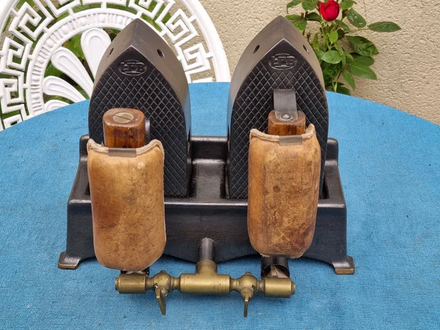 Ancien Réchaud Camping Gaz International S200S (S202S) Avec Gaz, Bleu, Métal, Made In France
