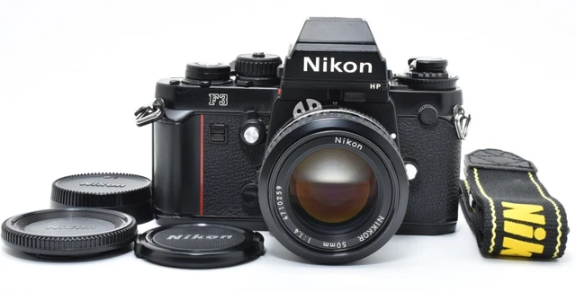 EXC] Boîtier d'appareil photo reflex argentique 35 mm Nikon F100 du