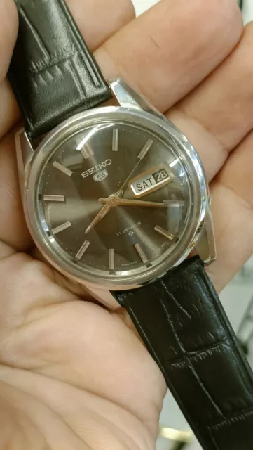 Authentic Seiko Automatic 21 Jewels Gray Dial Day Date Men's 6119-8020 Vintage