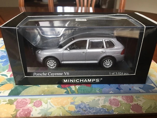 Minichamps 1:43 Porsche Cayenne Turbo Année 2002 beige 400061081 modèle