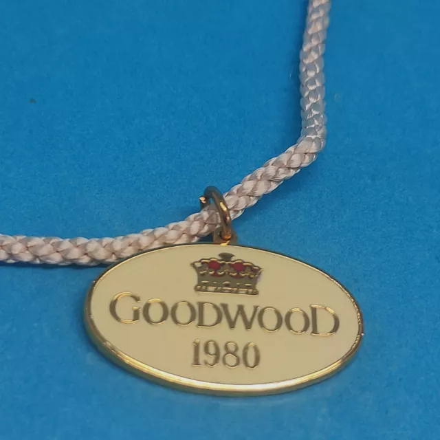 Goodwood Horse Racing Junior Members Badge - 1990