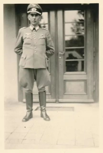 Foto WK2 Portrait Soldat Uniform Wehrmacht B 1.11