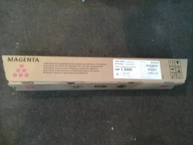 Genuine Ricoh Toner Cartridge Magenta 842032 MPC3000 VAT Included Open