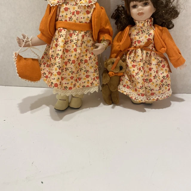 Heritage Signature Collect 2 SISTER DOLLS w/ COA MINT NIB Orange Dress Porcelain 2